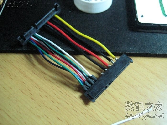 手工打造全金属迷你下载机,手掌大小,实现iPad遥控开机和远程控