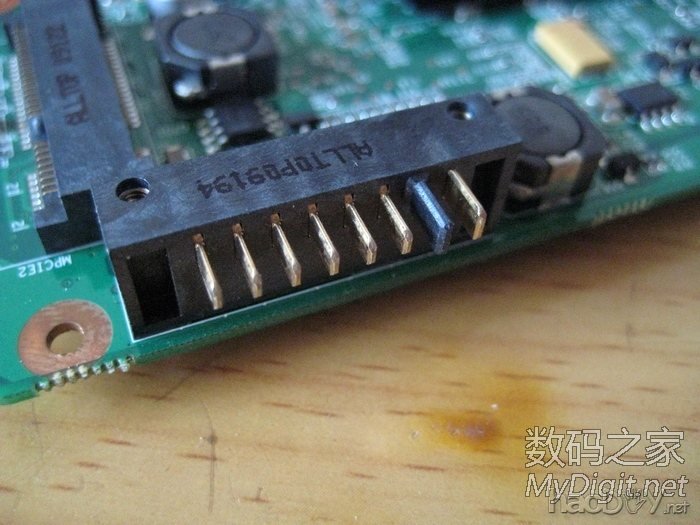 手工打造全金属迷你下载机,手掌大小,实现iPad遥控开机和远程控制(96图) 手工打造全金属迷你下载机,手掌大小,实现iPad遥控开机和远程控