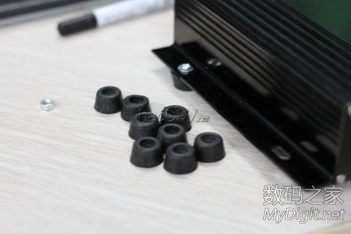 手工打造全金属迷你下载机,手掌大小,实现iPad遥控开机和远程控