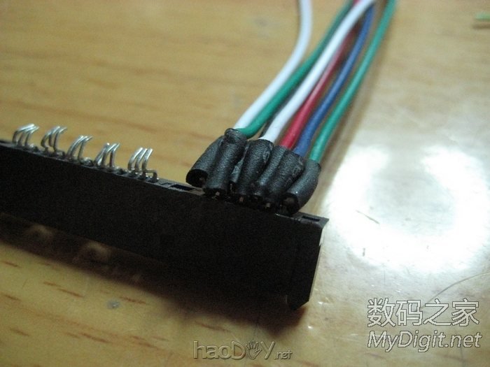 手工打造全金属迷你下载机,手掌大小,实现iPad遥控开机和远程控