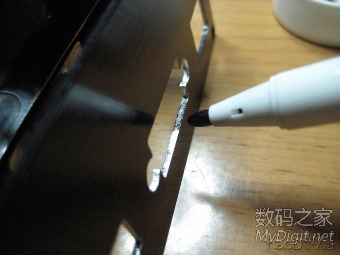 手工打造全金属迷你下载机,手掌大小,实现iPad遥控开机和远程控