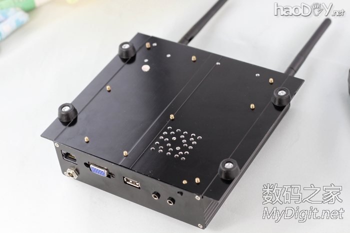 手工打造全金属迷你下载机,手掌大小,实现iPad遥控开机和远程控