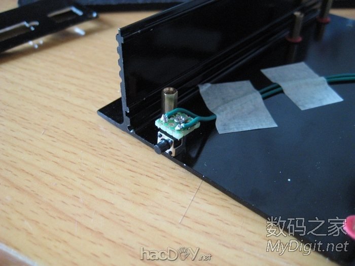 手工打造全金属迷你下载机,手掌大小,实现iPad遥控开机和远程控