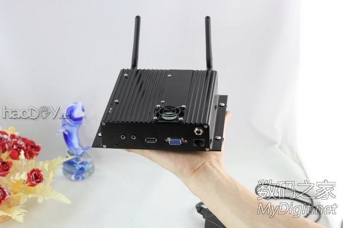 手工打造全金属迷你下载机,手掌大小,实现iPad遥控开机和远程控