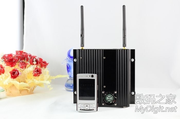 手工打造全金属迷你下载机,手掌大小,实现iPad遥控开机和远程控