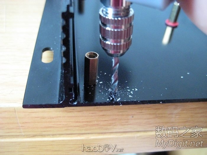 手工打造全金属迷你下载机,手掌大小,实现iPad遥控开机和远程控