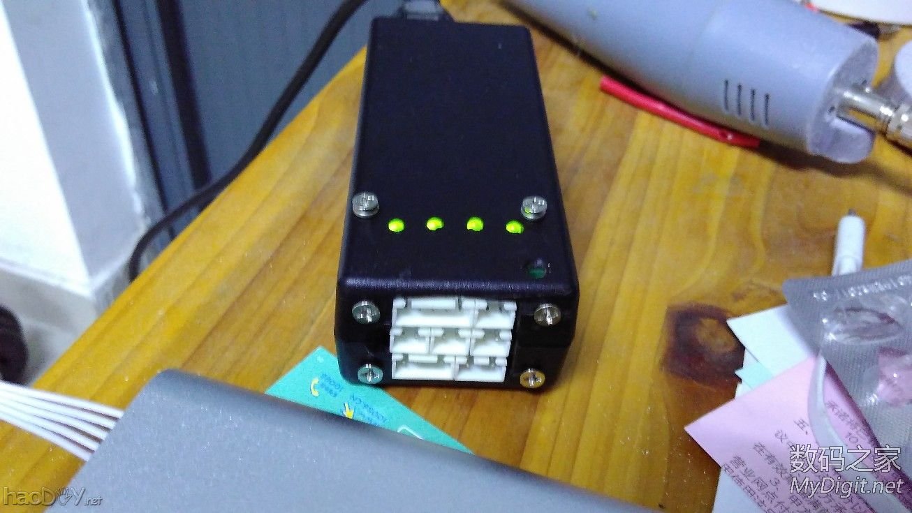 用心做一个4S平衡充,也就是独立充,4个5V1A电源加4个4056充电板