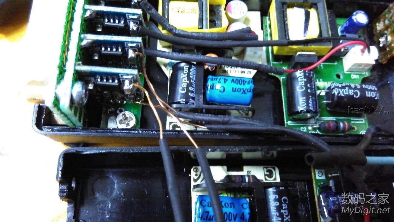 用心做一个4S平衡充,也就是独立充,4个5V1A电源加4个4056充电板