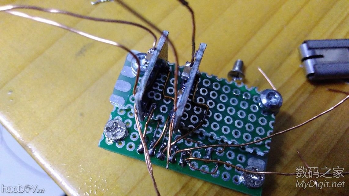 用心做一个4S平衡充,也就是独立充,4个5V1A电源加4个4056充电板