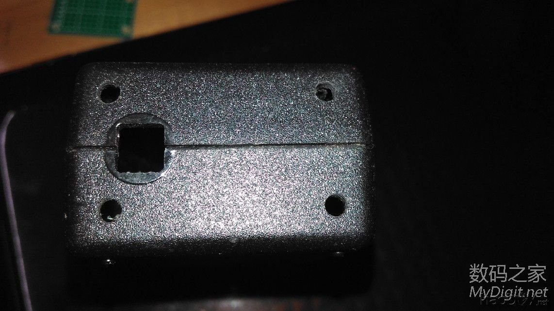 用心做一个4S平衡充,也就是独立充,4个5V1A电源加4个4056充电板 用心做一个4S平衡充,也就是独立充,4个5V1A电源加4个4056充电板