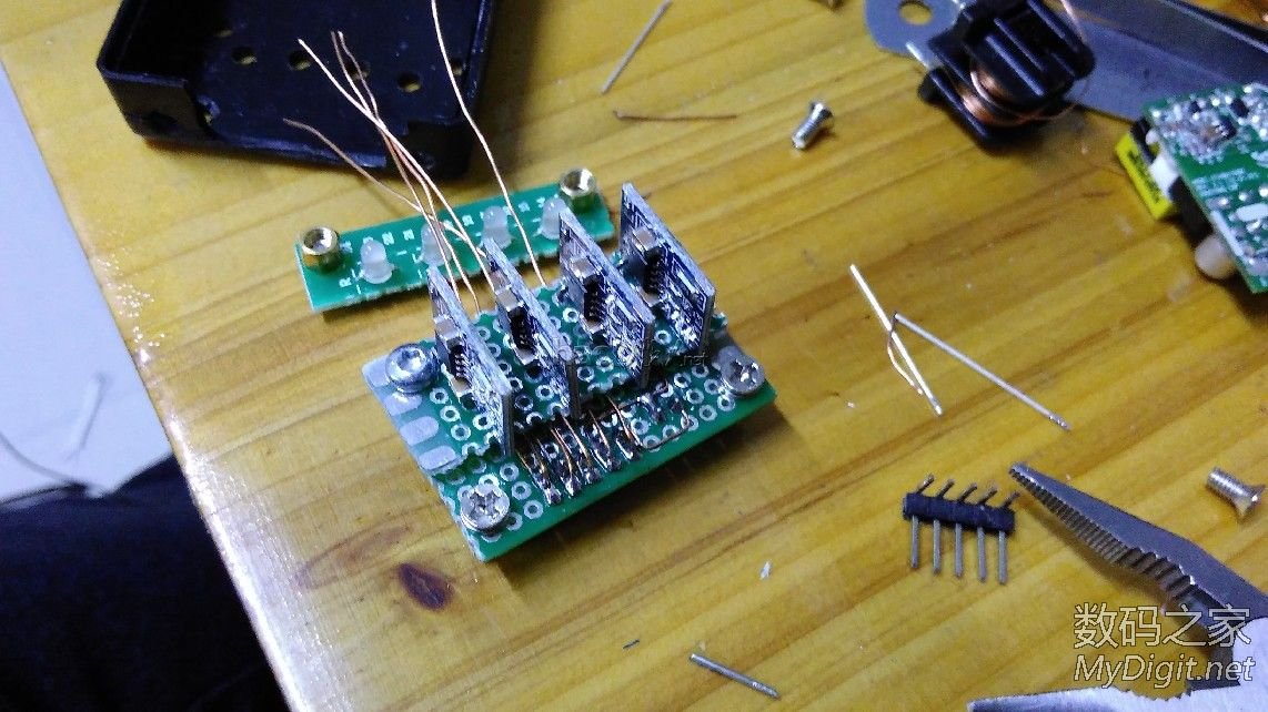 用心做一个4S平衡充,也就是独立充,4个5V1A电源加4个4056充电板