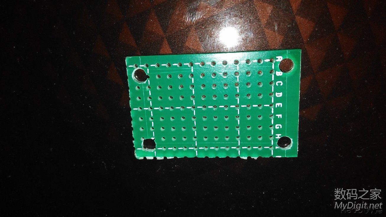 用心做一个4S平衡充,也就是独立充,4个5V1A电源加4个4056充电板 用心做一个4S平衡充,也就是独立充,4个5V1A电源加4个4056充电板