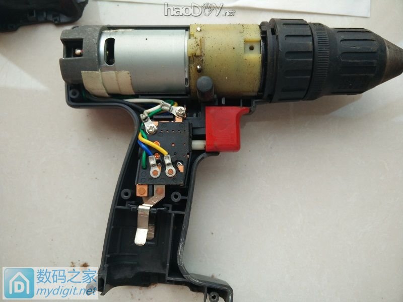 『二师兄出品』为松下EZT168贴身打造电池盒(1) 『二师兄出品』为松下EZT168贴身打造电池盒(1)