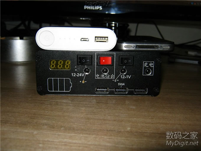 XX牌  54600mah 多输出 移不动电源完工! XX牌  54600mah 多输出 移不动电源完工!