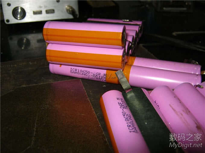 XX牌  54600mah 多输出 移不动电源完工! XX牌  54600mah 多输出 移不动电源完工!