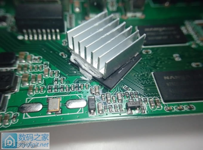 改造忆典S1盒子(加散热、改供电)会不会过头了?! 改造忆典S1盒子(加散热、改供电)会不会过头了?!