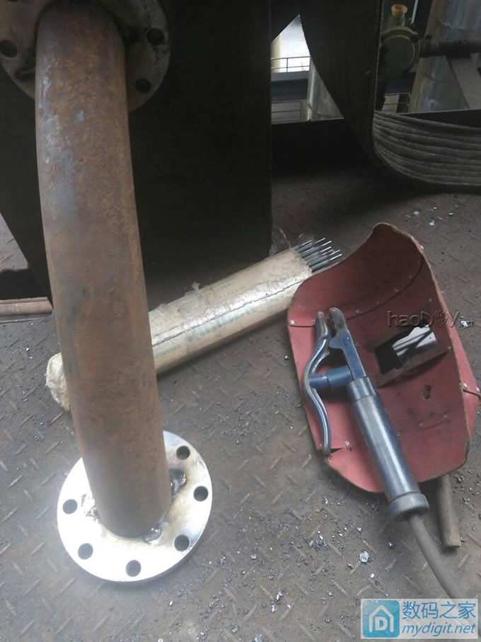 瞧我这半天干的活,没创意,看完差评吧 瞧我这半天干的活,没创意,直流电弧焊机