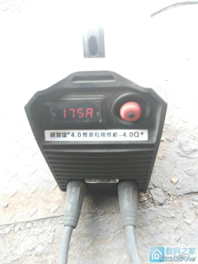 瞧我这半天干的活,没创意,看完差评吧 瞧我这半天干的活,没创意,直流电弧焊机