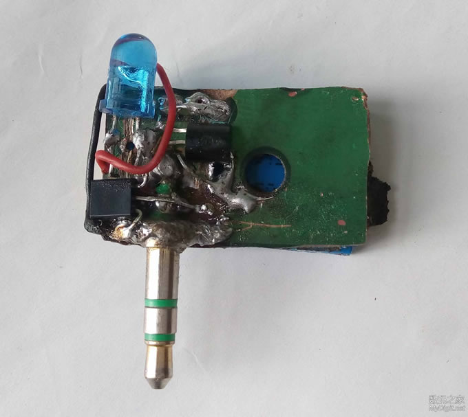 我做的锂电版手机红外遥控器,超简单,一装就成功,而且效果好 我做的锂电版手机红外遥控器,超简单,一装就成功,而且效果好