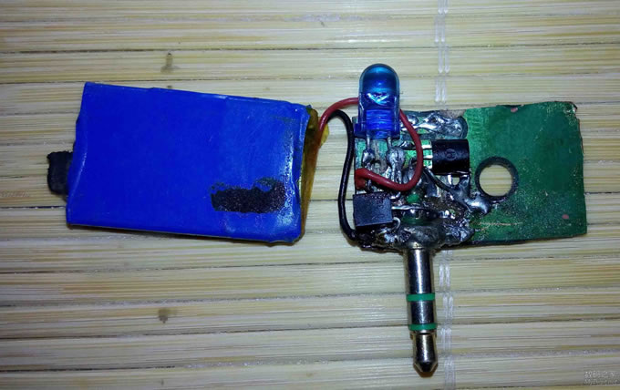 我做的锂电版手机红外遥控器,超简单,一装就成功,而且效果好 我做的锂电版手机红外遥控器,超简单,一装就成功,而且效果好