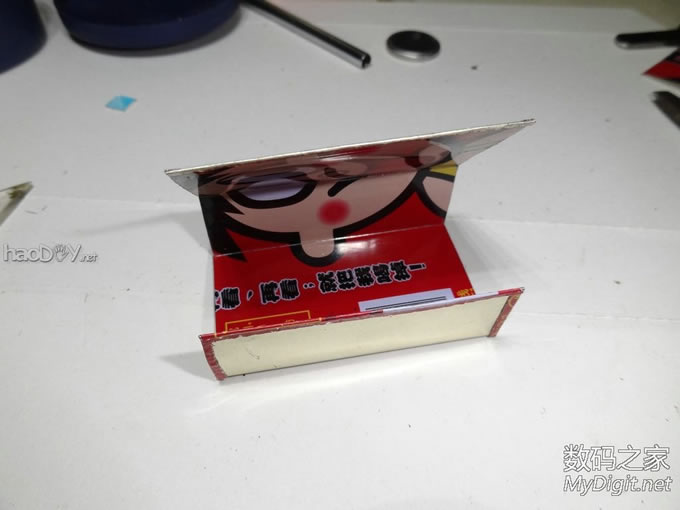 『MM DIY』给车子加个FM信号放大器。 『MM DIY』给车子加个FM信号放大器。