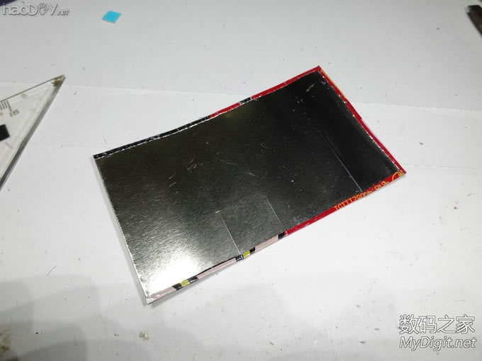 『MM DIY』给车子加个FM信号放大器。 『MM DIY』给车子加个FM信号放大器。