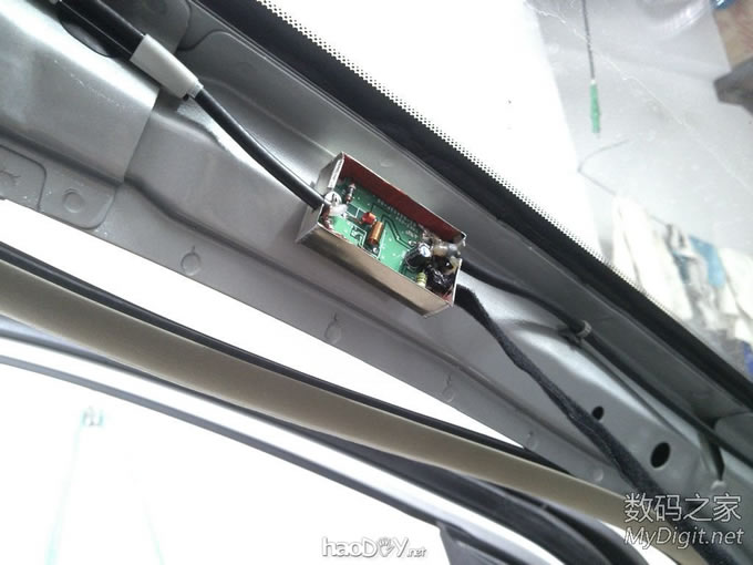 『MM DIY』给车子加个FM信号放大器。