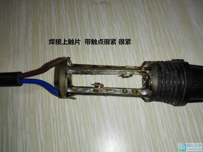 请输入描述 十五的月亮十六圆,我的电烙铁手柄终于也圆满了!废电路板再利用