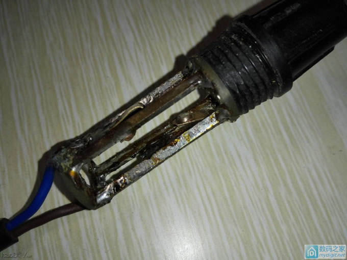 请输入描述 十五的月亮十六圆,我的电烙铁手柄终于也圆满了!废电路板再利用