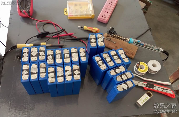 首先给电池触点上锡 电动车改锂电(1)