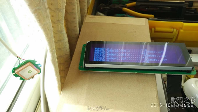 交作业,收到快一个月的玩具,周末玩起来GPS时钟万年历