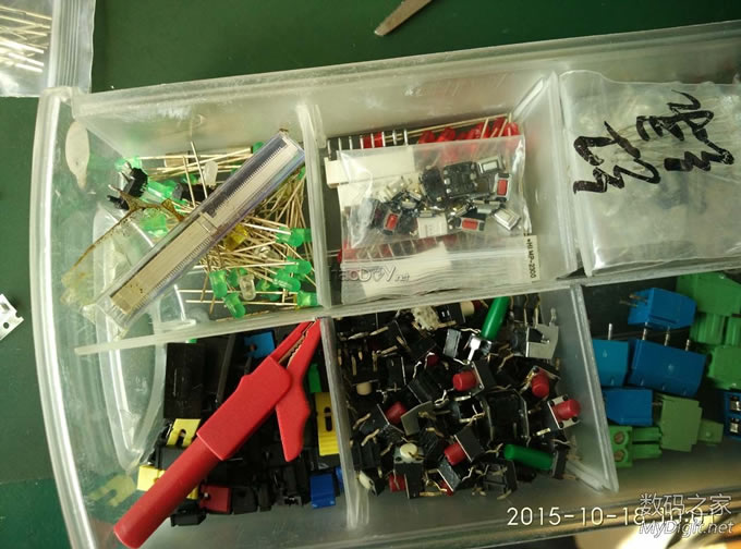 交作业,收到快一个月的玩具,周末玩起来 交作业,收到快一个月的玩具,周末玩起来GPS时钟万年历