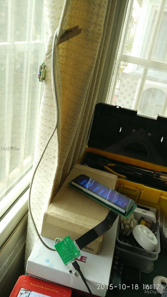 交作业,收到快一个月的玩具,周末玩起来GPS时钟万年历