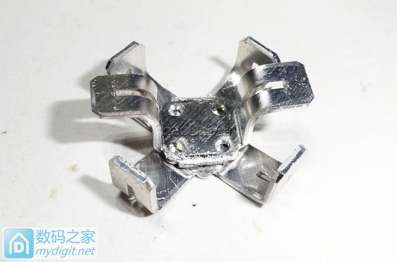 『MM DIY』磊科NW737加散热片。明天要嫁人了~ 『MM DIY』磊科NW737无线路由加散热片。明天要嫁人了~