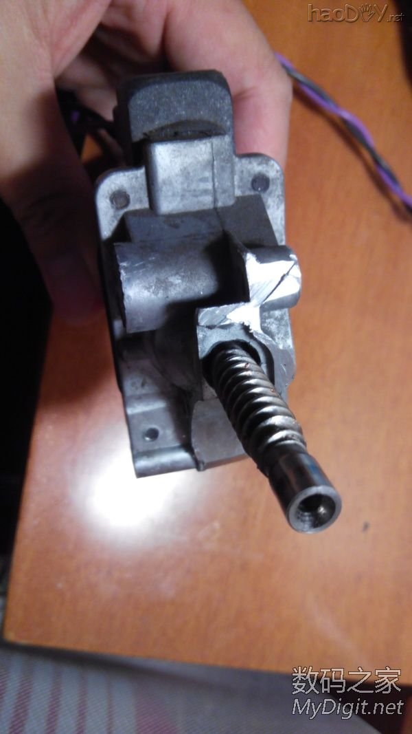 为了做小电磨,到处找电机,电机找到了,求助 为了做小电磨,到处找电机,电机找到了,求助