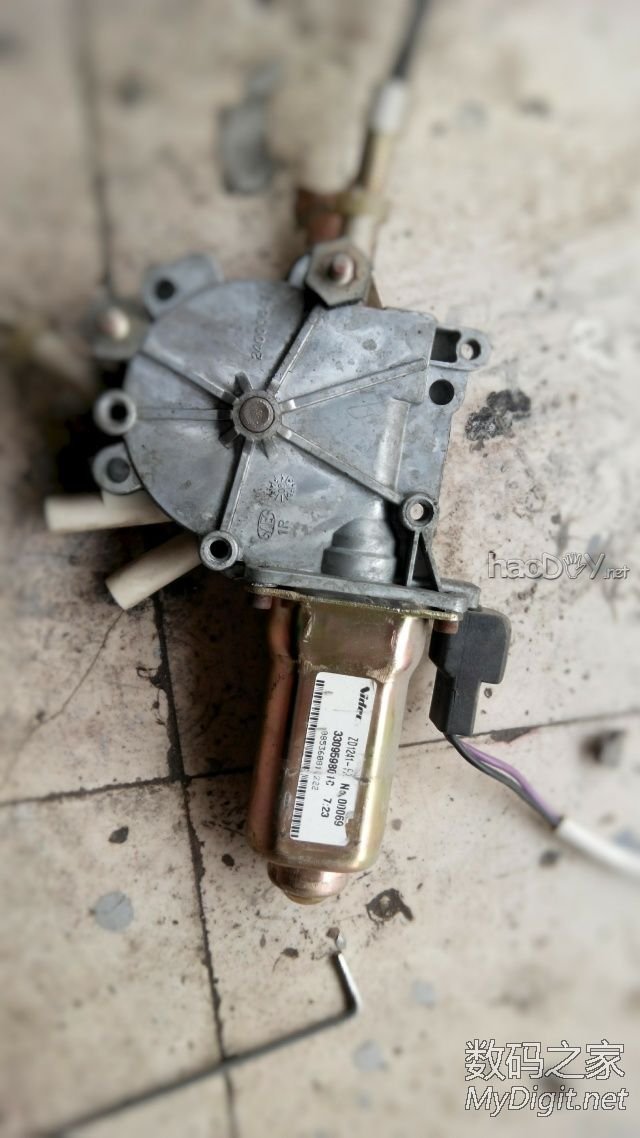 为了做小电磨,到处找电机,电机找到了,求助 为了做小电磨,到处找电机,电机找到了,求助