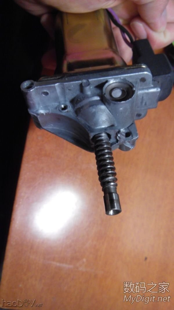 为了做小电磨,到处找电机,电机找到了,求助 为了做小电磨,到处找电机,电机找到了,求助