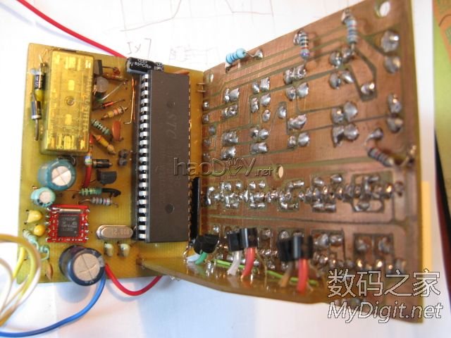 DIY数码管收音机,看全手工刀刻电路板过程 DIY数码管收音机,看全手工刀刻电路板过程