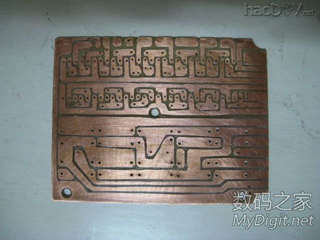 DIY数码管收音机,看全手工刀刻电路板过程 DIY数码管收音机,看全手工刀刻电路板过程