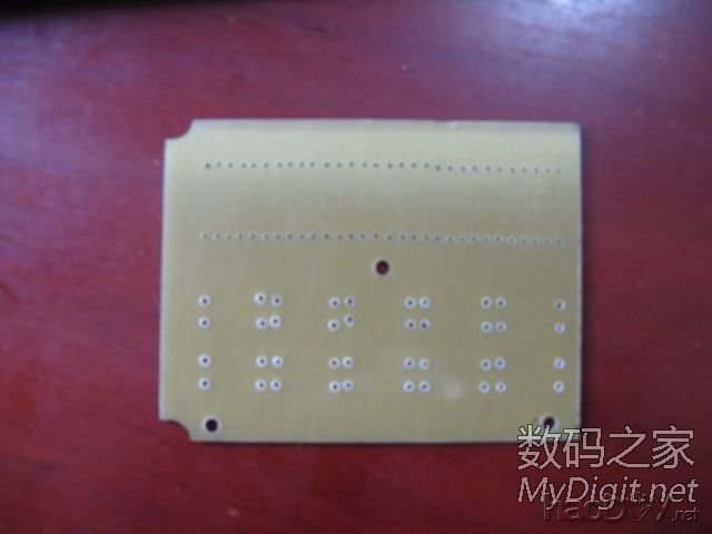 DIY数码管收音机,看全手工刀刻电路板过程 DIY数码管收音机,看全手工刀刻电路板过程