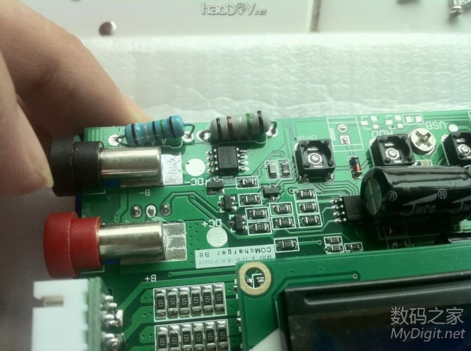 刚到手的平衡充B6充电器 刚到手的平衡充B6充电器