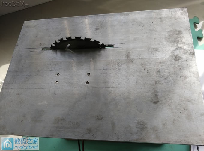 这两天没闲着,受苦受累又做了个铁家伙了却心愿 这两天没闲着,受苦受累又做了个铁家伙了却心愿做了个小台锯