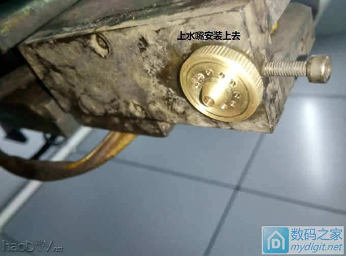 给快走丝线切割换个水嘴,顺便改下结构,效果显而易见!! 给快走丝线切割换个水嘴,顺便改下结构,效果显而易见!!