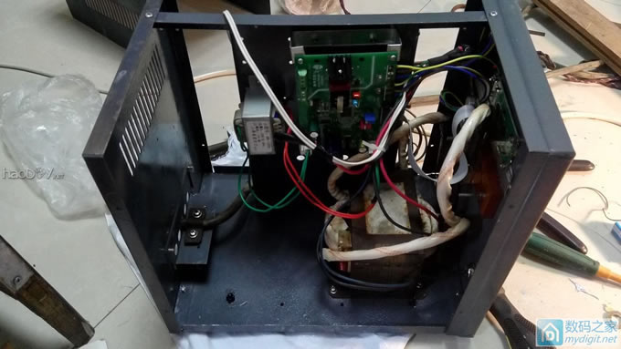 喜欢硬派越野、更喜欢自己DIY,自制了一台点焊机效果不错……