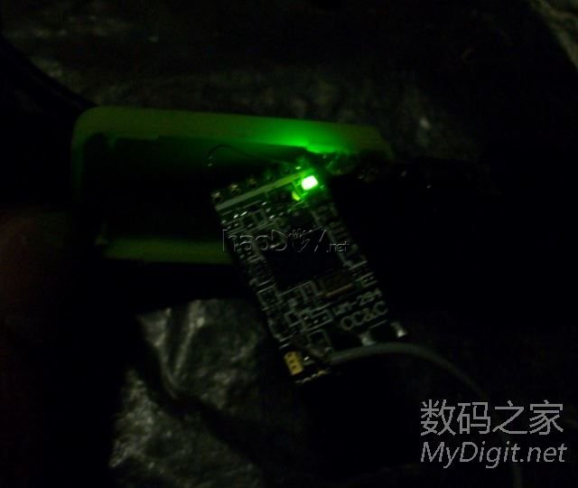 用被电池涨坏的平板电脑WIFI模块制作台式电脑无线网卡!