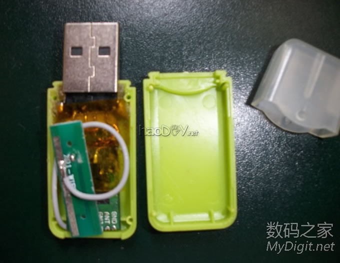 用被电池涨坏的平板电脑WIFI模块制作台式电脑无线网卡!
