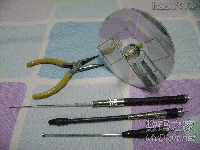 疯狂DIY路由器天线微距特写 疯狂DIY路由器天线(2)