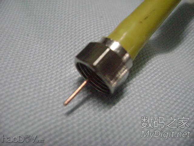 疯狂DIY路由器天线微距特写 疯狂DIY路由器天线(2)