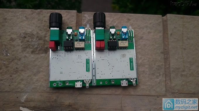 请输入描述 DIY手工打造最小的锂电便携TPA6120耳放,带外壳!