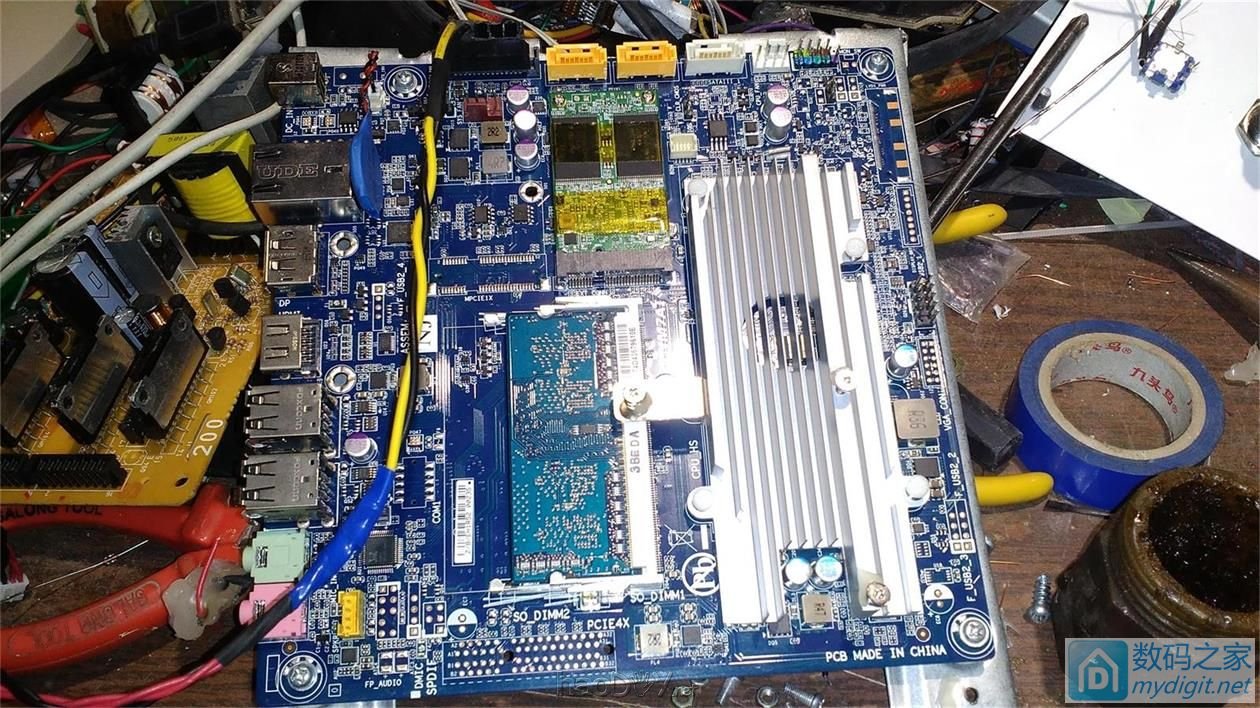 自制迷你一体机,采用1037u,外观也不丑 自制迷你一体机,采用1037u,外观也不丑